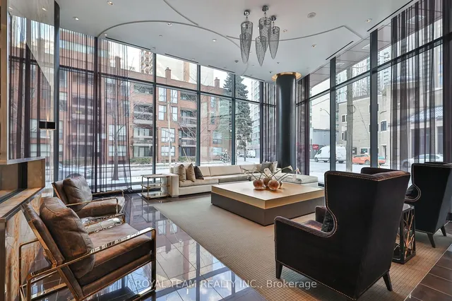 Additional image 4 of 32 Davenport Rd Unit 1403