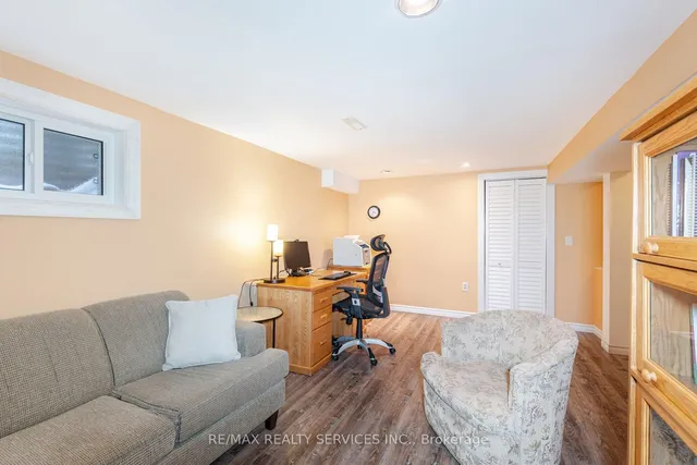 Additional image 19 of 21 Camberley Cres