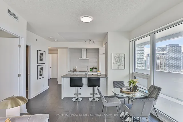 Additional image 16 of 2221 YONGE St Unit 2203