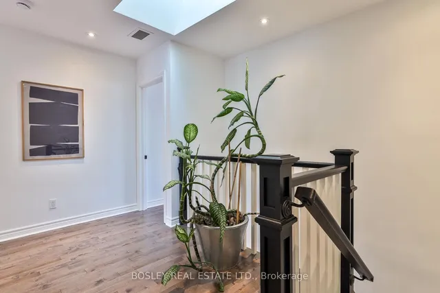 Additional image 17 of 27 Walder Ave