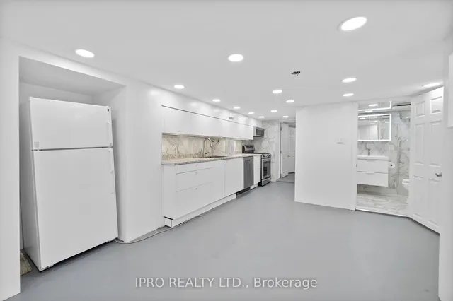 Additional image 38 of 15 Macdonell Ave