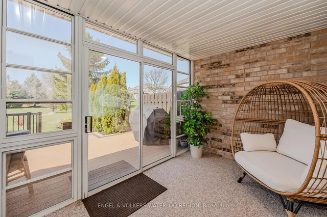 Additional image 21 of 38 Candle Cres