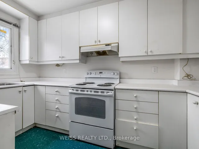 Additional image 19 of 98 Frontenac Ave