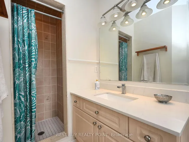 Additional image 20 of 605 Fourth Line