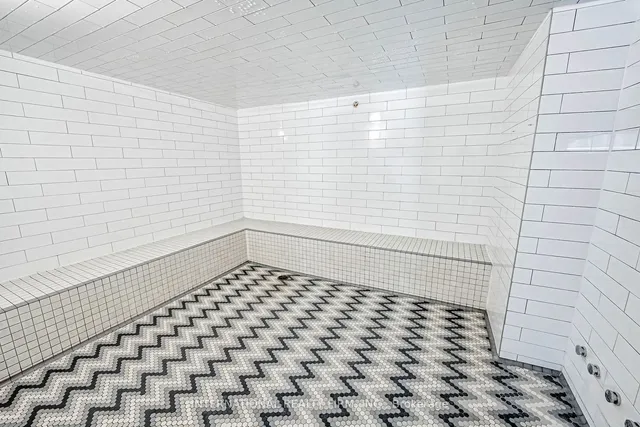 Additional image 30 of 525 Adelaide St Unit 520