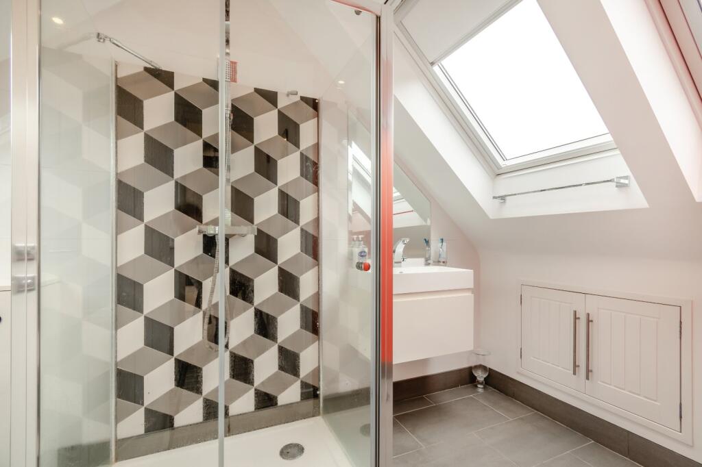 Additional image 9 of Farm Crescent, Napsbury Park, St. Albans, Hertfordshire