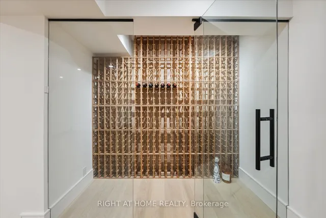 Additional image 33 of 4 Old Park Rd