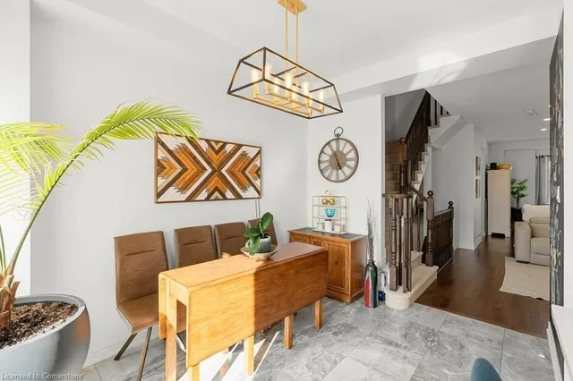 Additional image 18 of 2220 Queensway Dr Unit 13