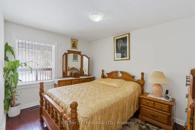 Additional image 12 of 14 Maxim Cres