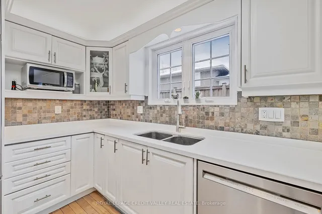 Additional image 15 of 36 Lockton Cres