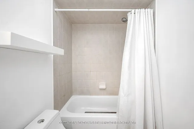 Additional image 22 of 2396 Emerson Dr