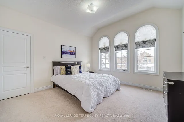 Additional image 30 of 32 Mistyglen Cres