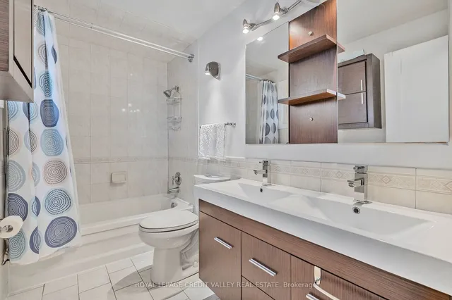 Additional image 30 of 36 Lockton Cres