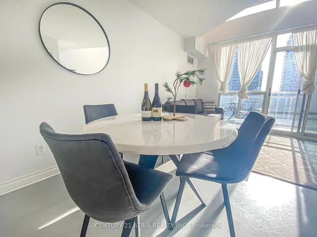 Additional image 7 of 1029 King St Unit 639