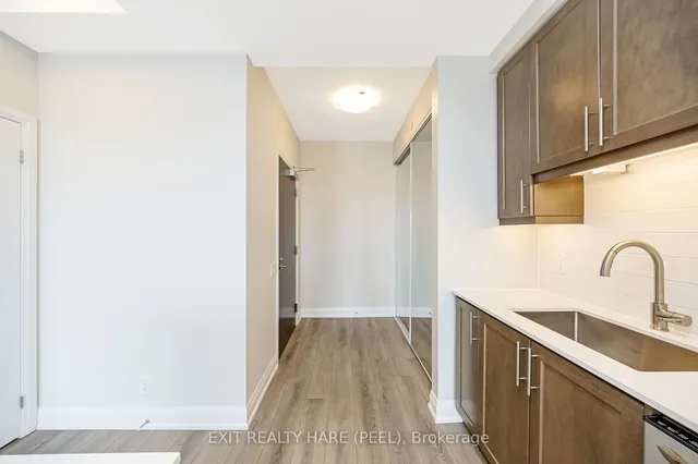 Additional image 8 of 15 Lynch St Unit 901