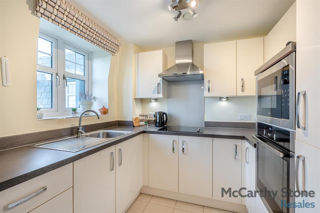 Additional image 11 of Brueton Place, 218 - 220 Blossomfield Road, Solihull, West Midlands, B91 1PT