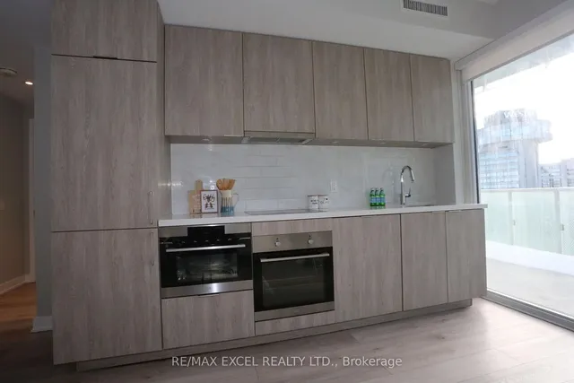 Additional image 25 of 15 Queens Quay Unit 2705