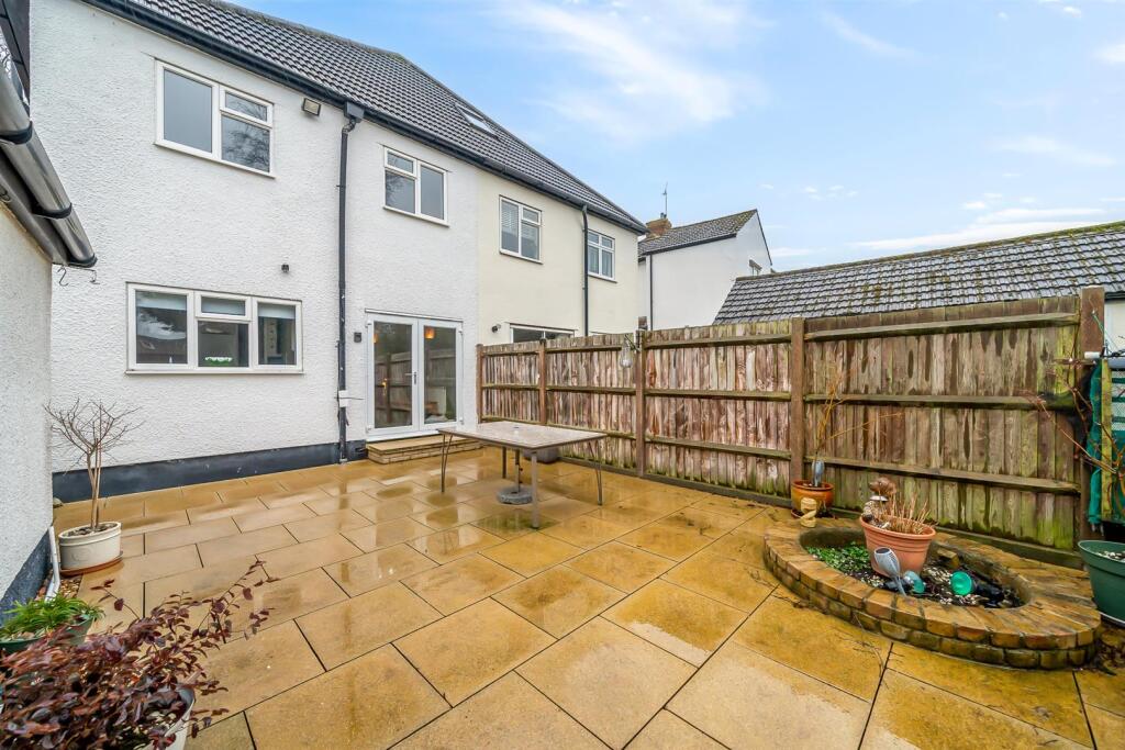 Additional image 19 of Lime Tree Walk, West Wickham