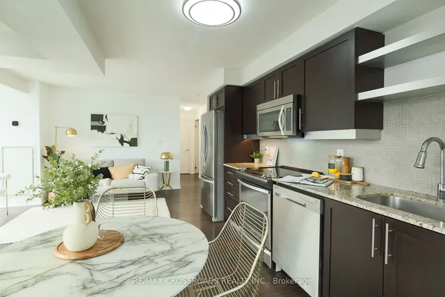 Additional image 13 of 400 Adelaide Ave Unit 2104