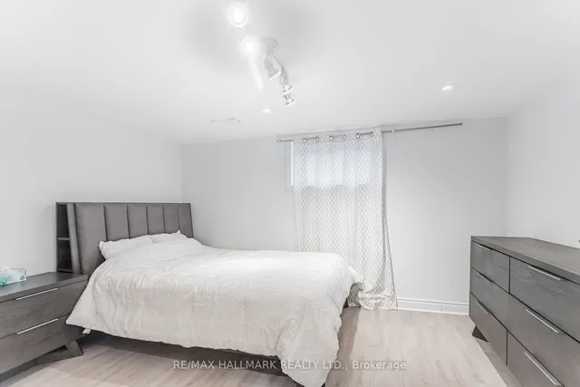 Additional image 15 of 131 Searle Ave