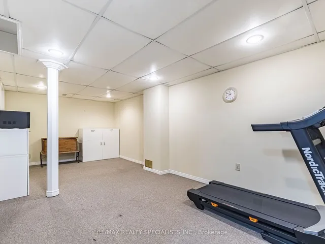 Additional image 36 of 46 MCCLEAVE Cres