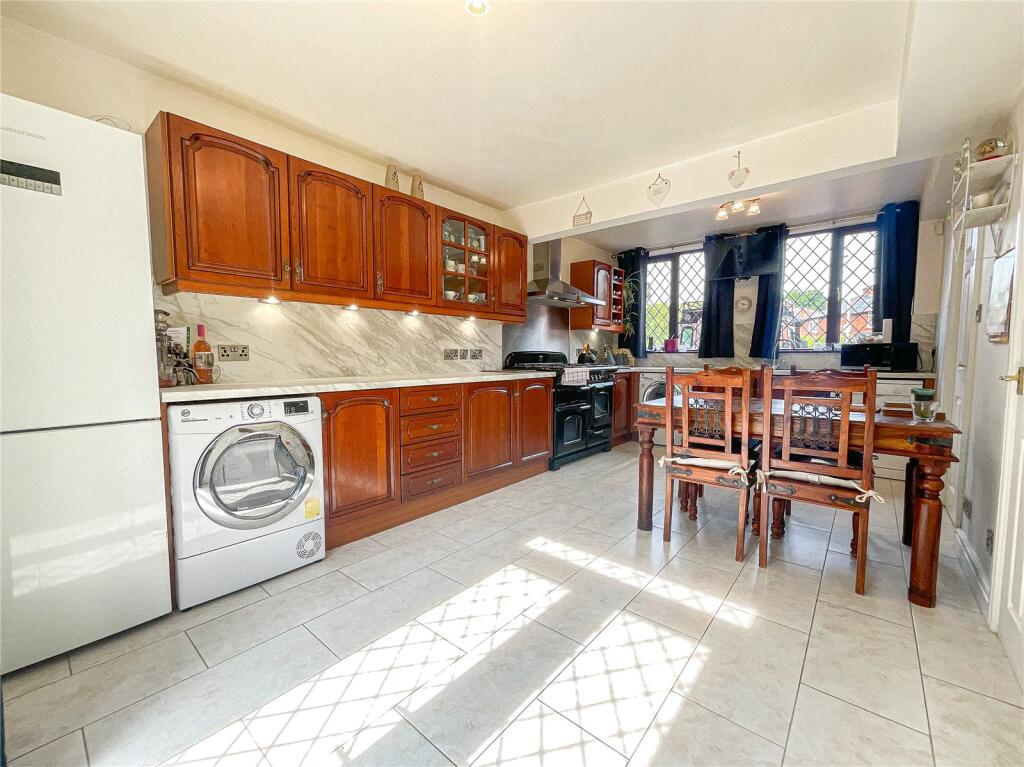 Additional image 8 of Bright Crescent, Tamworth, Staffordshire, B77