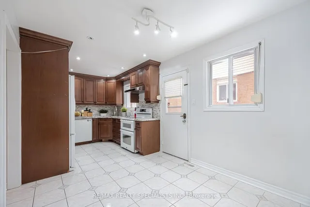 Additional image 9 of 106 Elderwood Pl