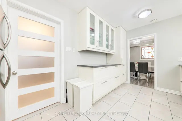 Additional image 13 of 53 Applefield Dr