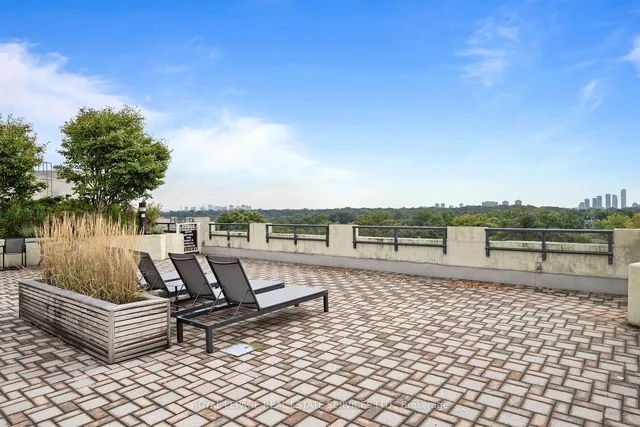 Additional image 36 of 25 Earlington Ave Unit #422