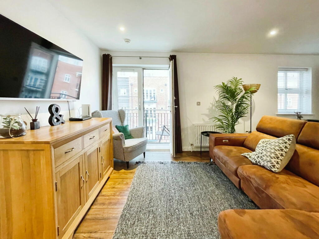 Additional image 5 of Waters Edge, Waterside, Dickens Heath, Solihull, B90 1UE