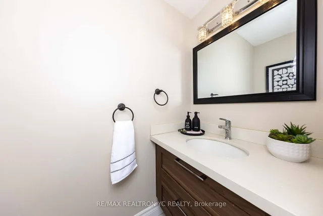 Additional image 19 of 5 Markburn Crt