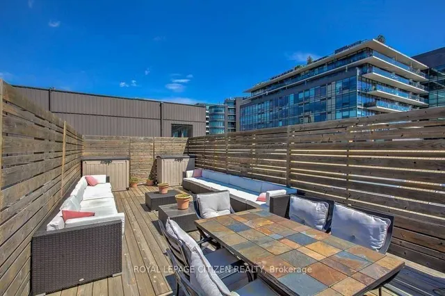 Additional image 32 of 326 Carlaw Ave Unit 201