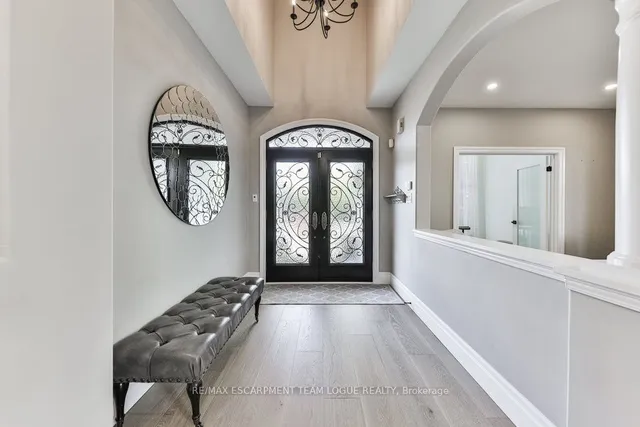 Additional image 4 of 2557 ARMOUR Cres