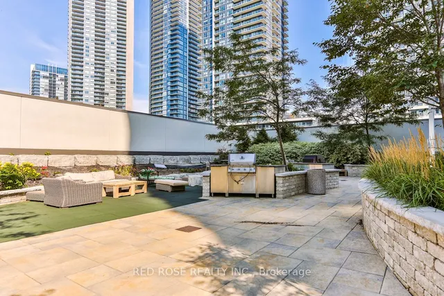 Additional image 33 of 2230 Lake Shore Blvd Unit 1605