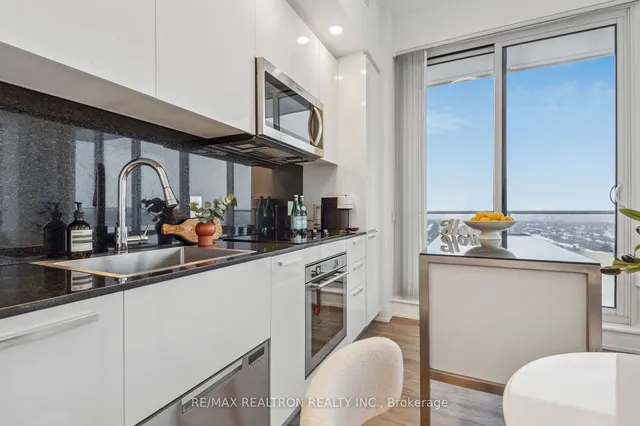 Additional image 12 of 75 Canterbury Pl Unit PH501