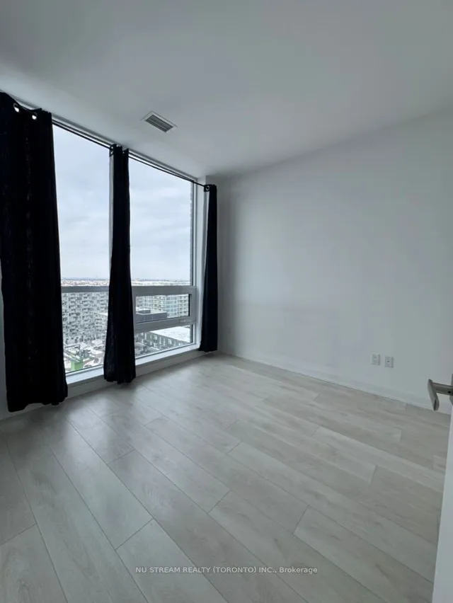 Additional image 14 of 31 Tippett Rd Unit 1612