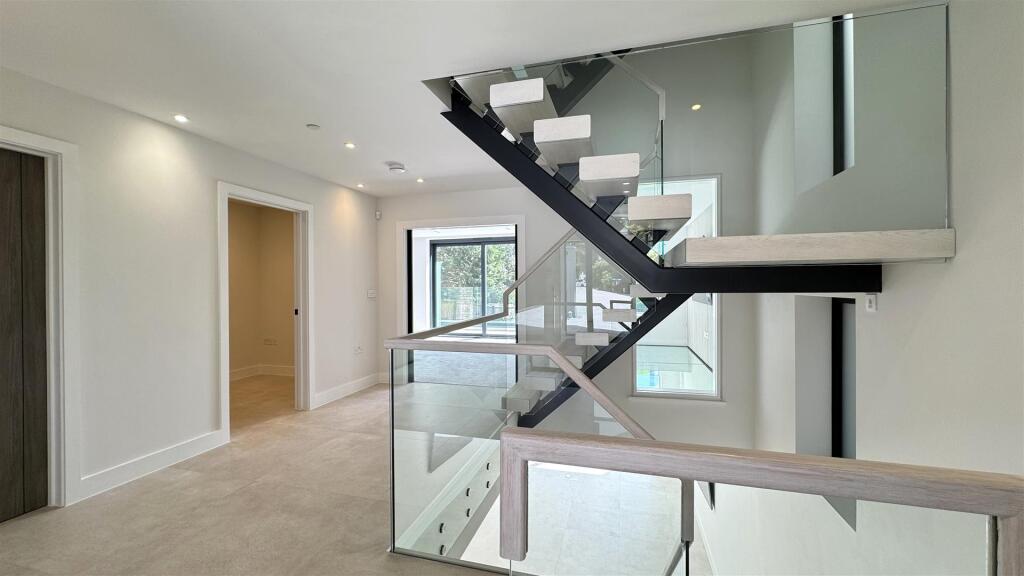 Additional image 7 of Greenwood Avenue, Lilliput