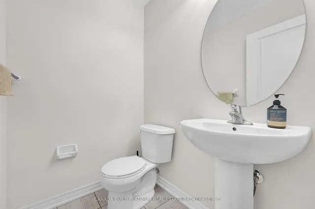 Additional image 32 of 53 Fruitvale Circ