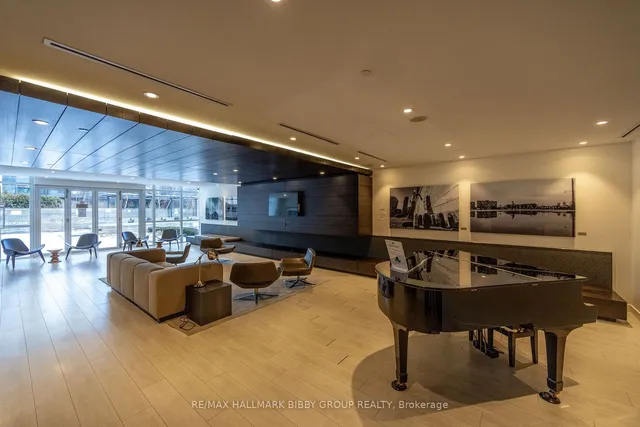 Additional image 19 of 170 Sumach St Unit 807