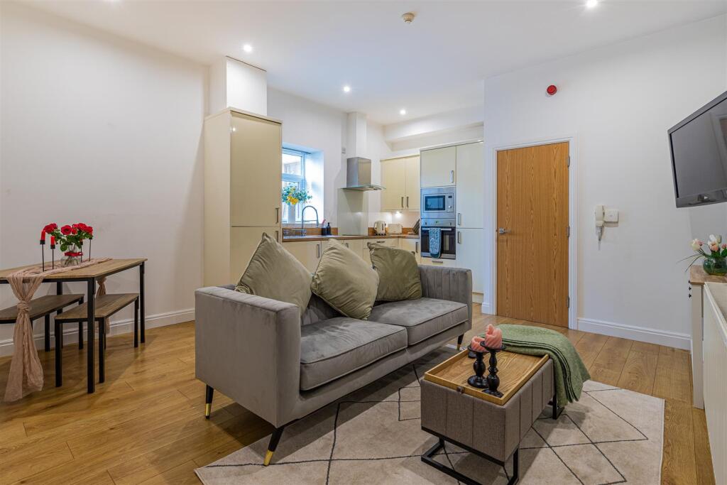 Additional image 10 of Newport Road, Roath,Cardiff