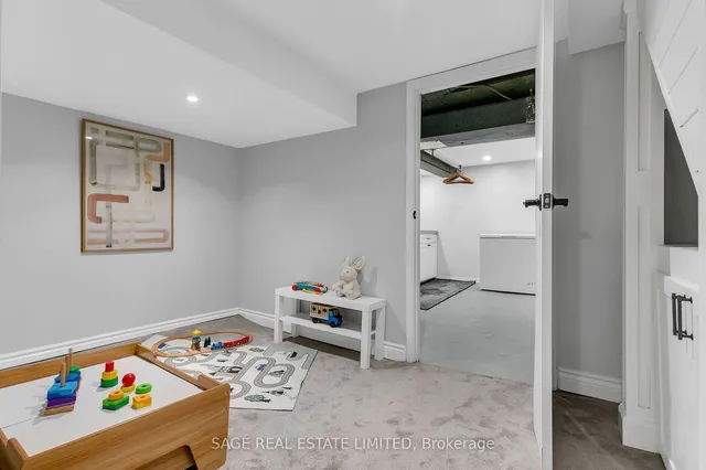 Additional image 36 of 12 Stephenson Ave