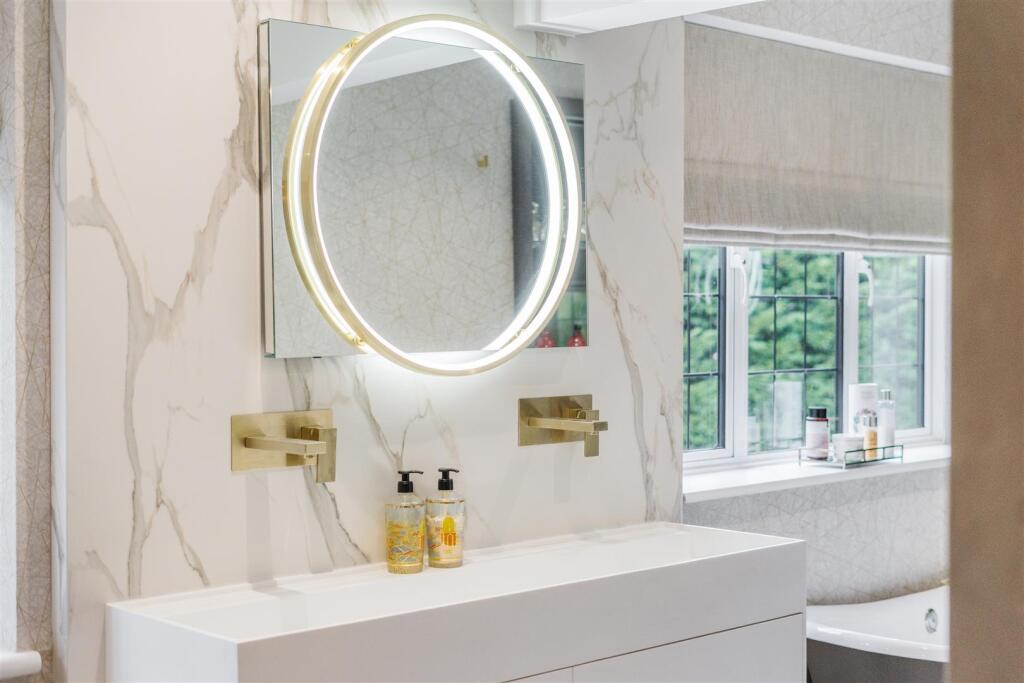 Additional image 31 of Chislehurst Road, Petts Wood East