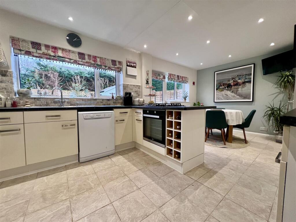 Additional image 9 of Burnell Close, Bidford-On-Avon, Alcester