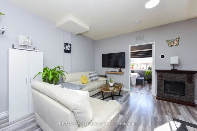 Additional image 11 of 7405 Goreway Dr Unit 112