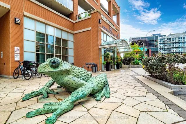 Additional image 39 of 125 Western Battery Rd Unit 2709