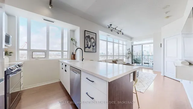 Additional image 14 of 125 Western Battery Rd Unit 2302