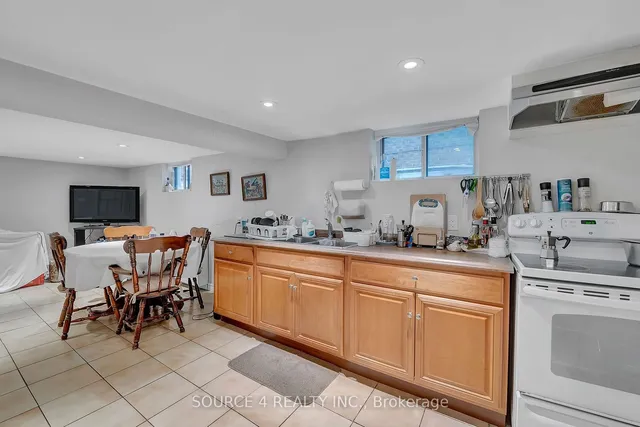 Additional image 30 of 475 Maple Leaf Dr