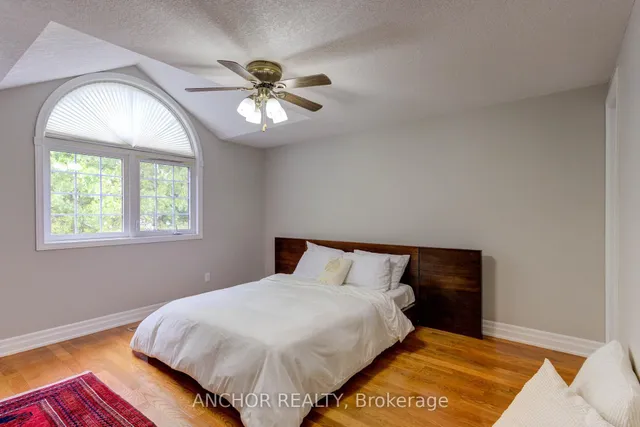 Additional image 18 of 69 Candle Cres