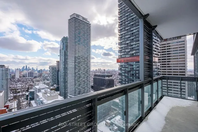 Additional image 30 of 39 Roehampton Ave Unit 2304