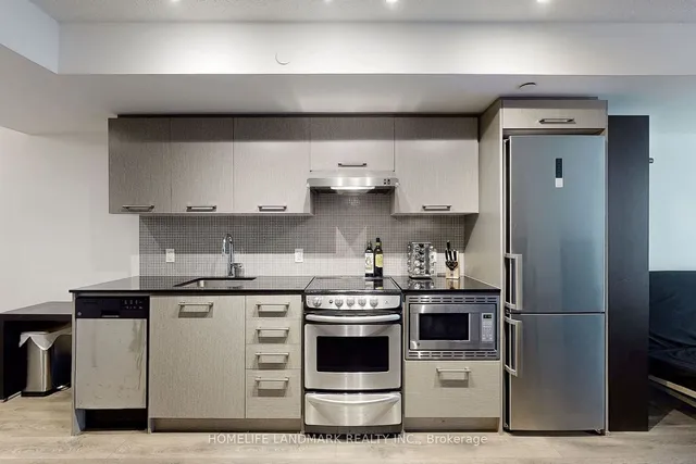 Additional image 21 of 87 Peter St Unit 617